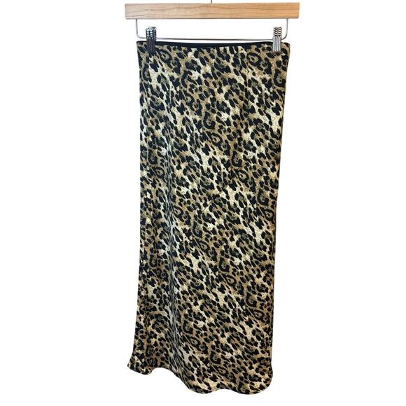 New OAT New York Revolve Leopard Satin Pull-On Midi Skirt Women's XS - Picture 6 of 10